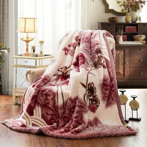 mink-soft-blankets-2.webp