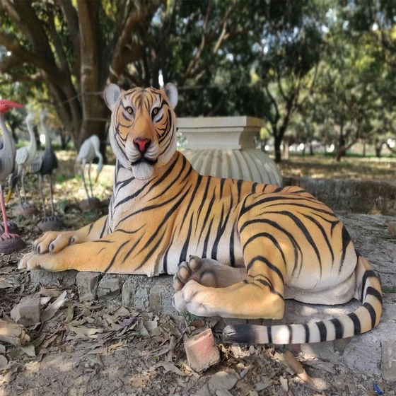 fiber-tiger-statue-2.webp