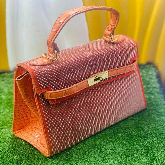 designer-hand-bag-2.webp