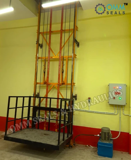 single-mast-hyd-liftjpeg-copy.webp