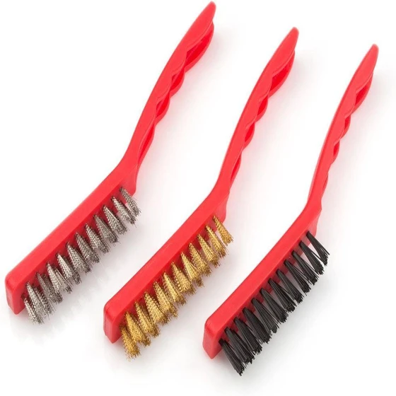 stripe-pp-wire-brush-2.webp