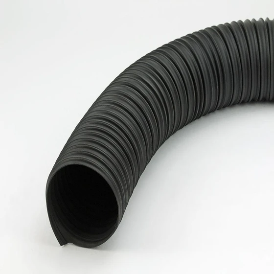 santoprene-flexible-hose-2.webp