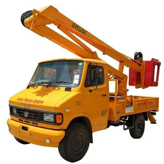 tractor-sky-lift-2.webp
