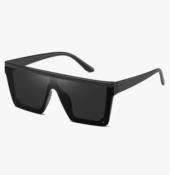black-fashion-sunglasses-2.webp
