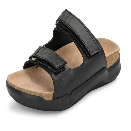 synthetic-leather-slipper-2.webp