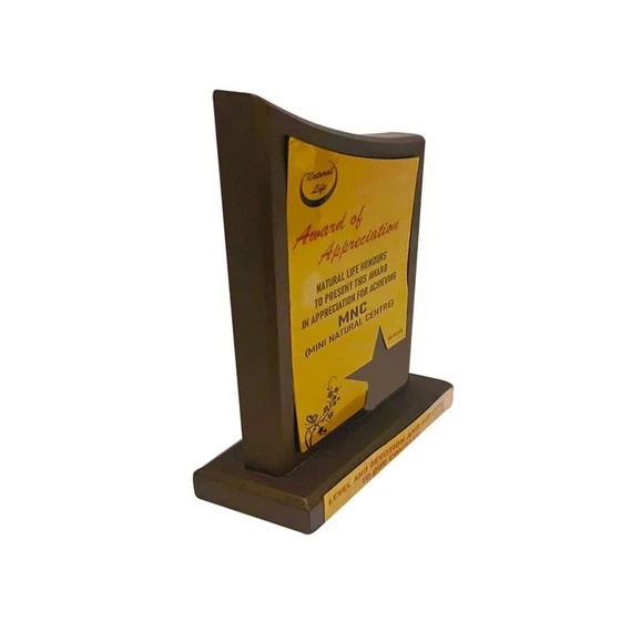 wooden-natural-trophies-2.webp