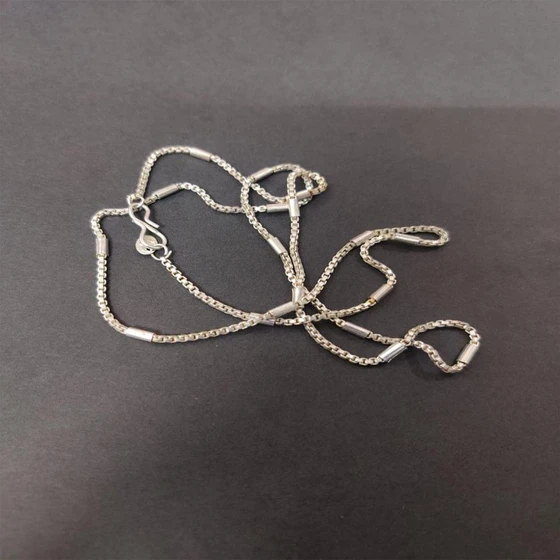 silver-german-chains-2.webp