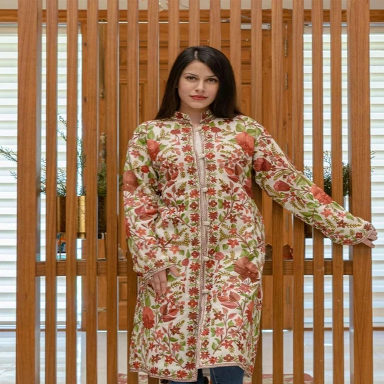 aari-embroidered-kashmiri-jacket-2.webp
