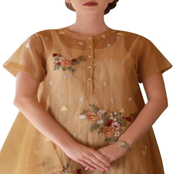 hand-embroidered-tunic-1.webp