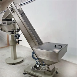 Silver Cap Elevator