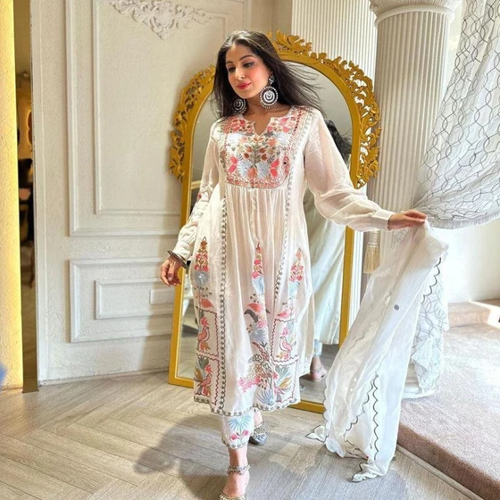 kurti-embroidered-set-2.webp