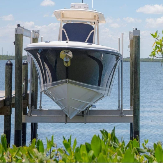 boat-lift-1.webp