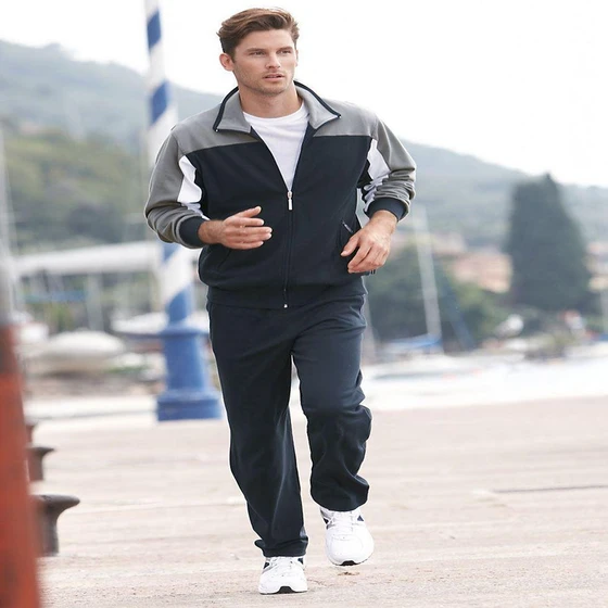mens-jogging-suit-2.webp