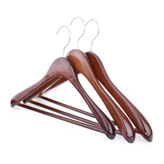 polished-wooden-hanger-2.webp