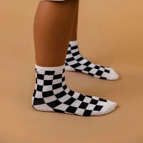 checked-kids-socks-2.webp