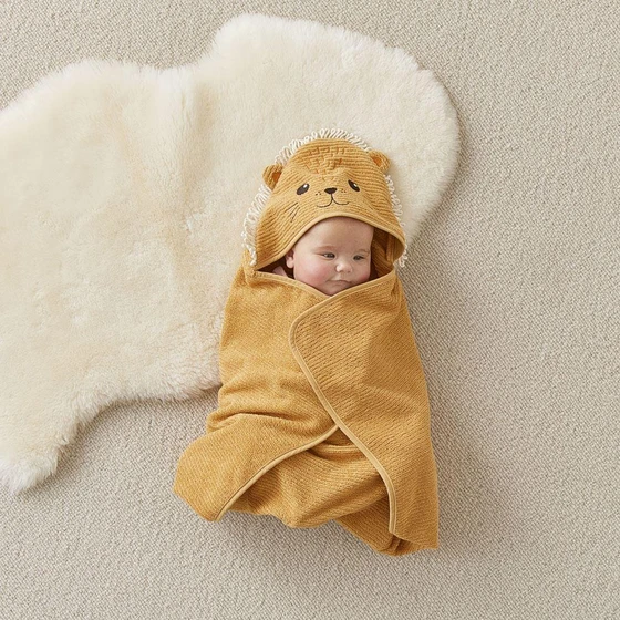 baby-bath-towel-2.webp