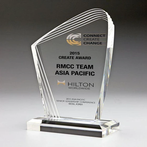 acrylic-awards-2.webp
