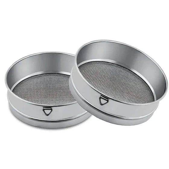stainless-steel-flour-strainer-2.webp