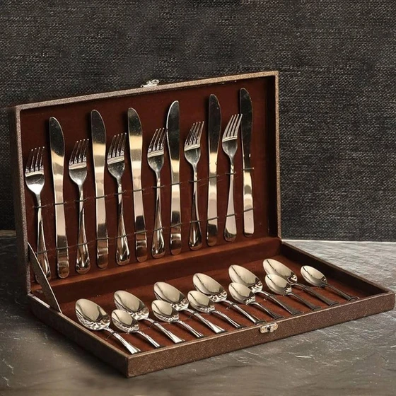 gift-cutlery-set-2.webp