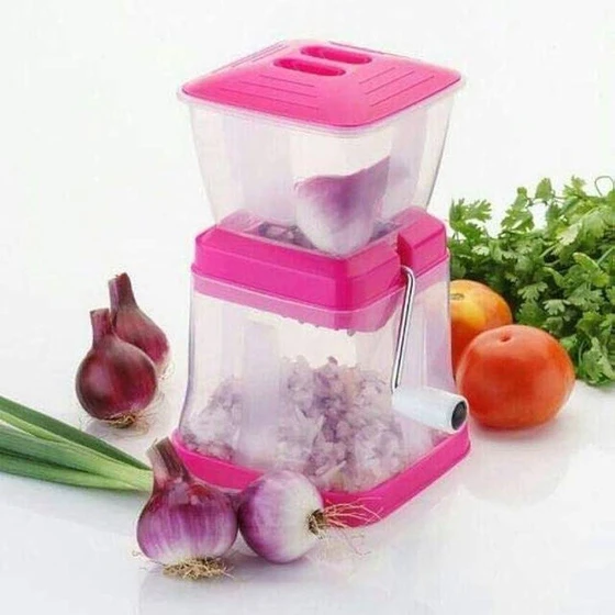 plastic-onion-cutter-2.webp
