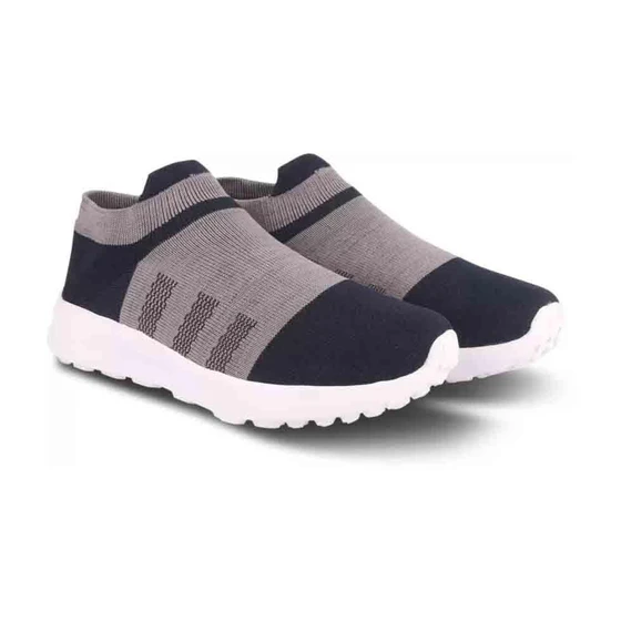 knitted-socks-design.webp