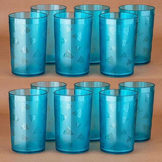 plastic-water-glass-2.webp
