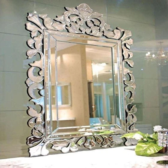 venetian-wall-mirror-2.webp