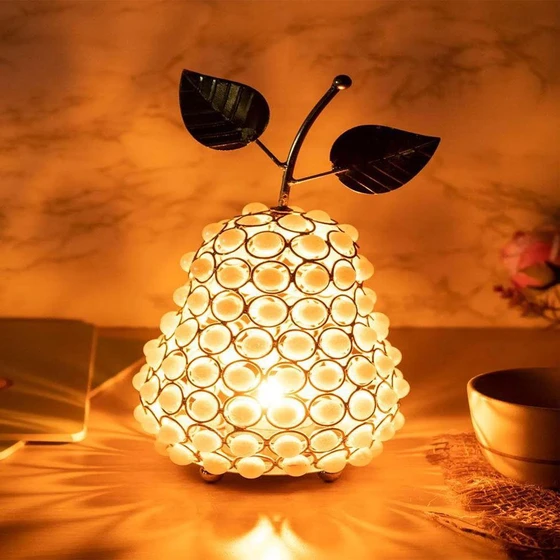 pearl-candle-holder-2.webp