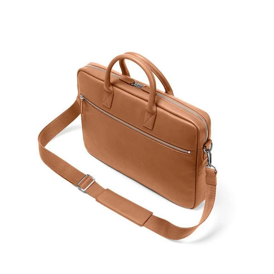 size-of-laptop-bag.webp