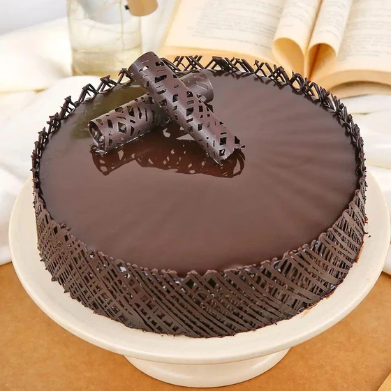 chocolate-round-cake-1.webp