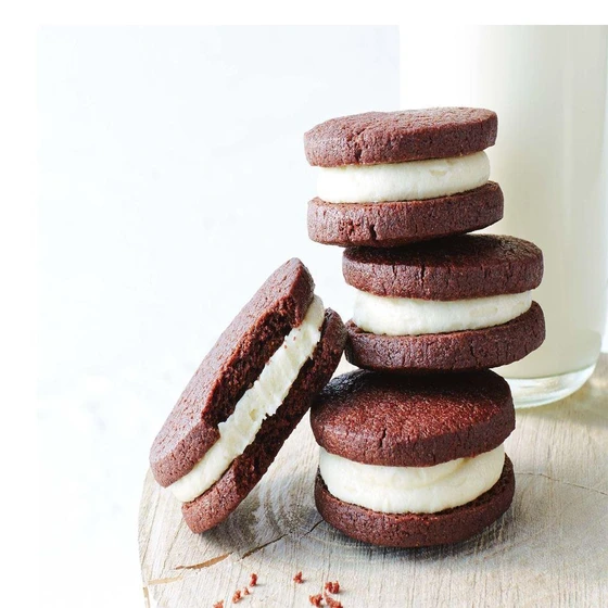 cream-chocolate-biscuits-2.webp