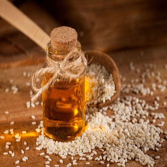 cold-pressed-sesame-oil-2.webp