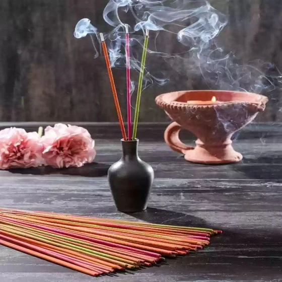 incense-sticks-2.webp
