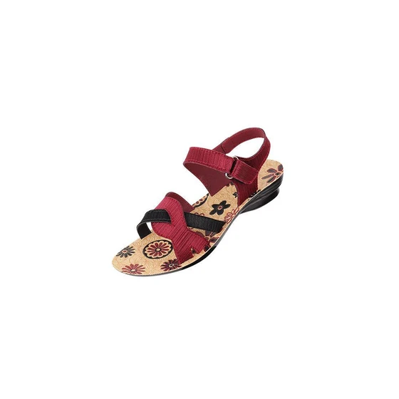 women-fashion-footwear-2.webp