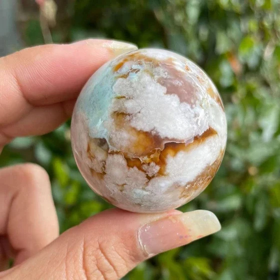agate-stone-balls-2.webp