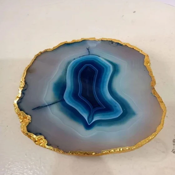 blue-agate-stone-slice-2.webp