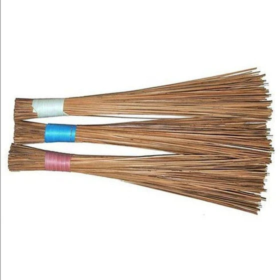 plain-coconut-broom-2.webp