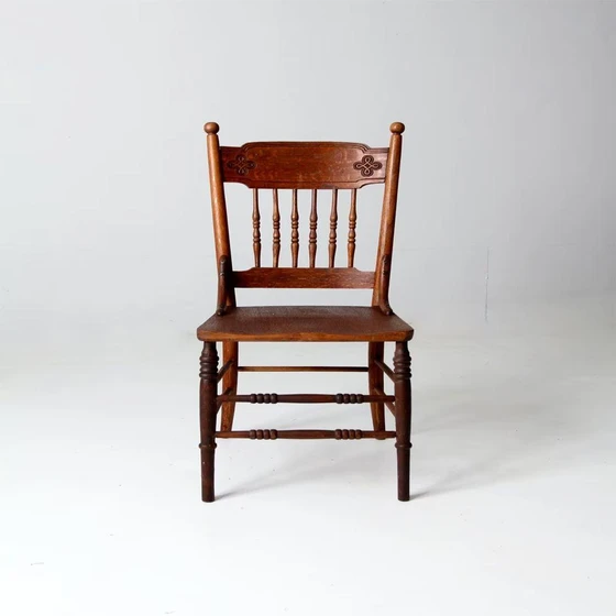 wooden-antique-chair-2.webp