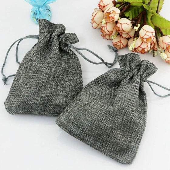 jute-drawstring-gift-bag-2.webp