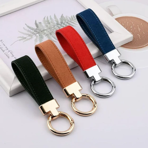 leather-multishape-keychains-2.webp