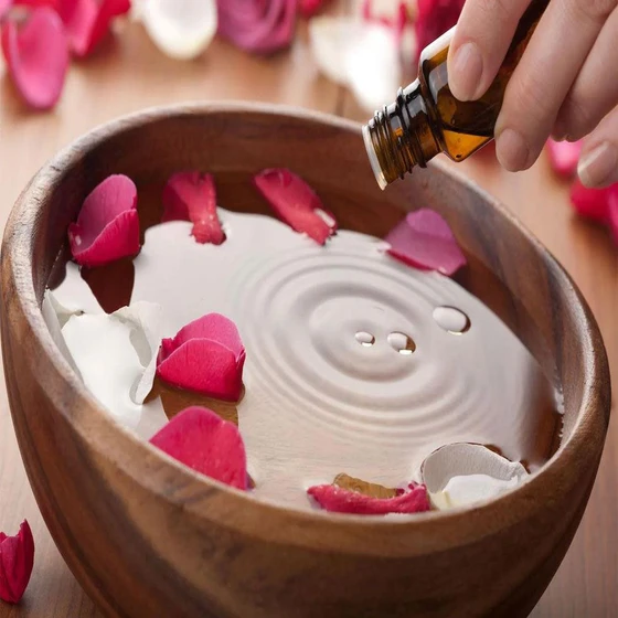 commercial-essential-oils-2.webp