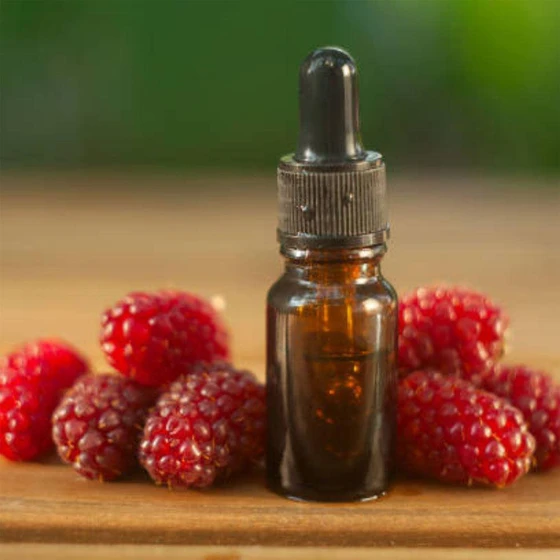 raspberry-seed-oil-2.webp