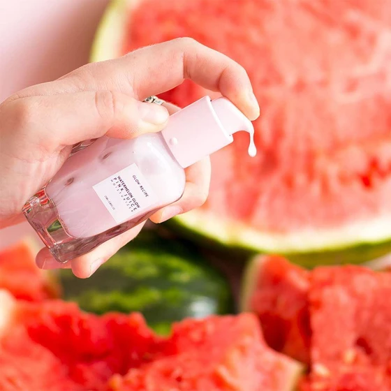 hydrating-watermelon-face-gel-2.webp