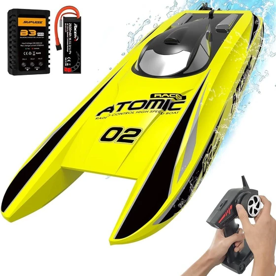 remote-control-boats-2.webp