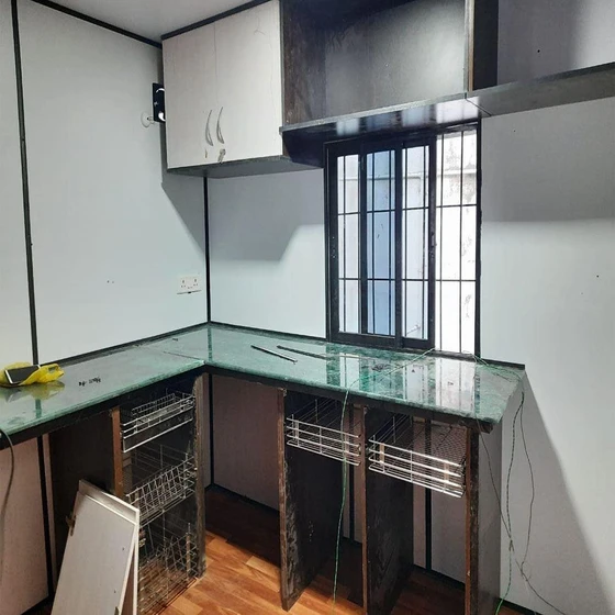 furnished-kitchen-bunkhouse-2.webp