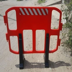 Road Red Barrier — Roadway safety plastic material