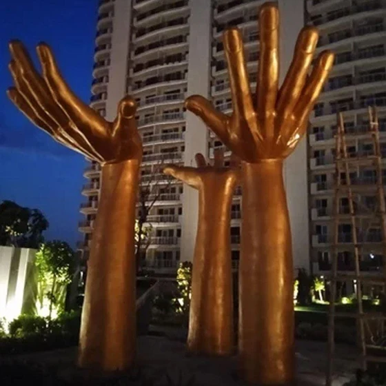 outdoor-frp-sculpture-1.webp