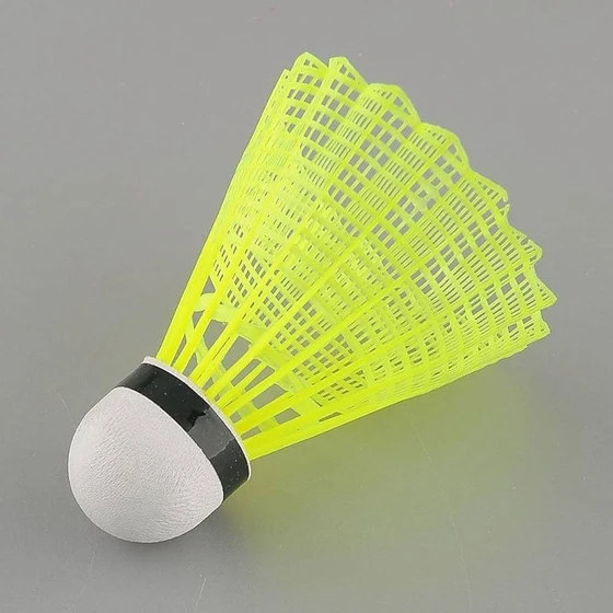 nylon-yellow-shuttlecocks-2.webp