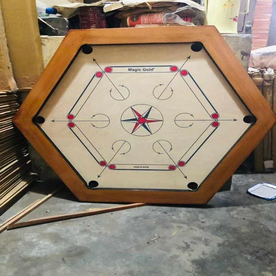 hexagon-carrom-board-2.webp