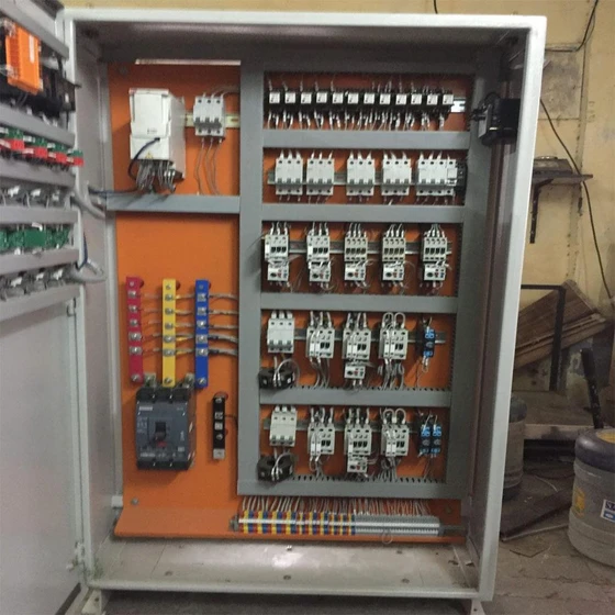 control-plc-panels-1.webp